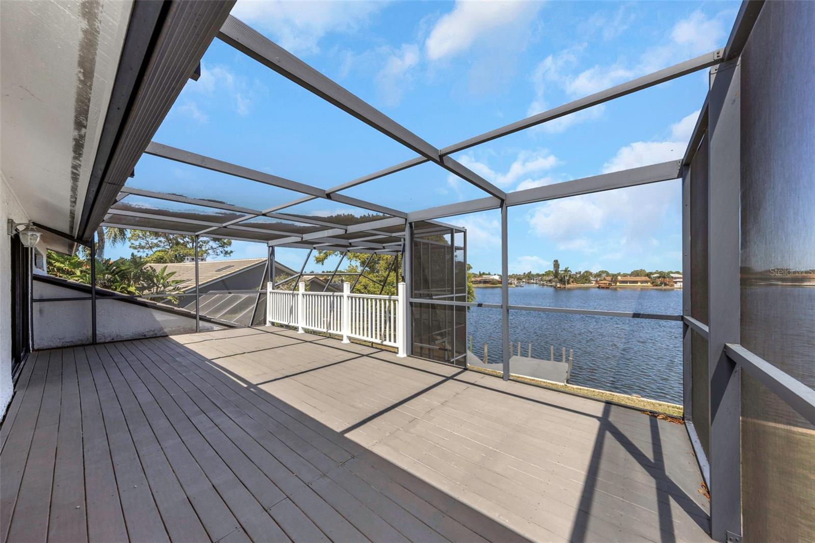 Listing photo id 27 for 9821 Bay Island Drive