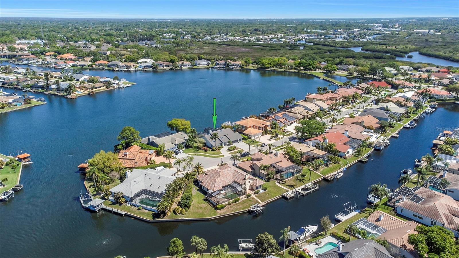 Listing photo id 44 for 9821 Bay Island Drive