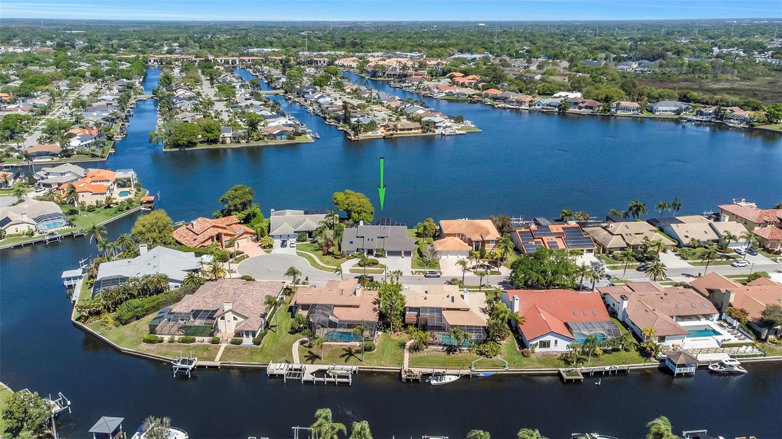 Listing photo id 45 for 9821 Bay Island Drive