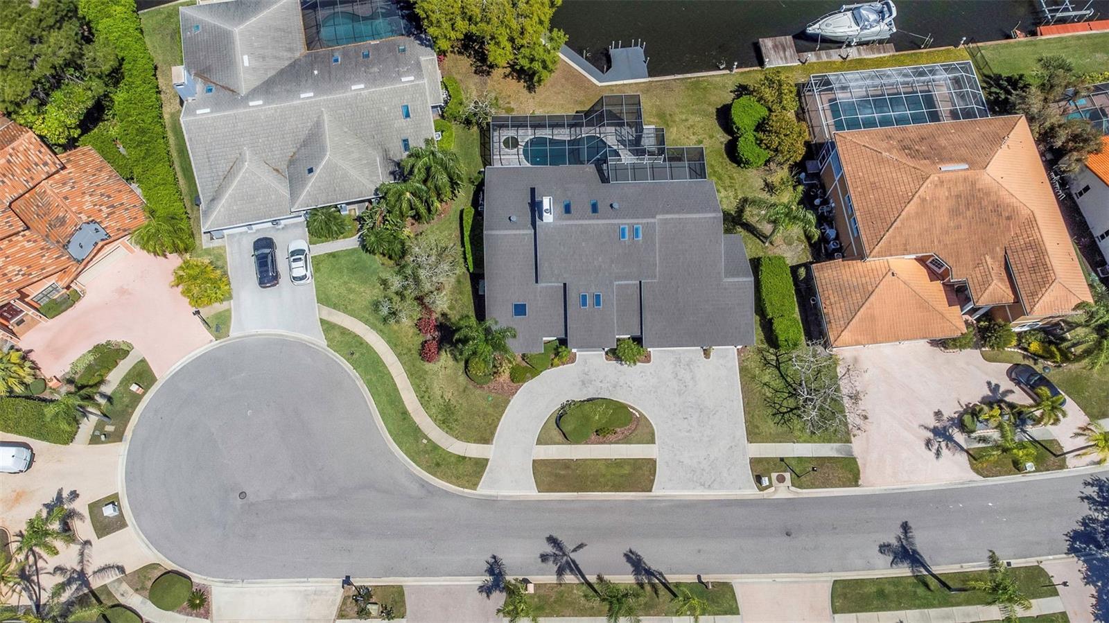 Listing photo id 46 for 9821 Bay Island Drive