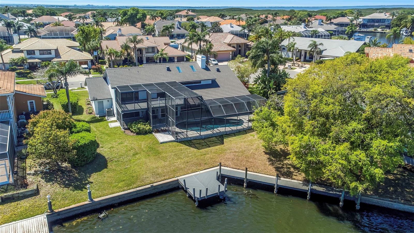 Listing photo id 49 for 9821 Bay Island Drive