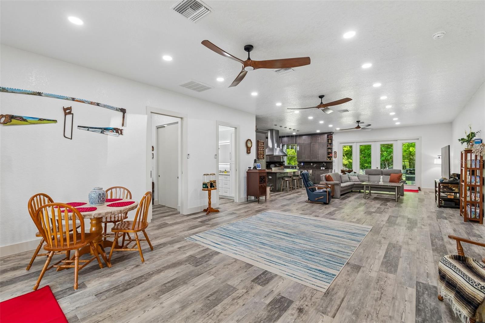 Image 11 of 100 For 4300 Cr 673  