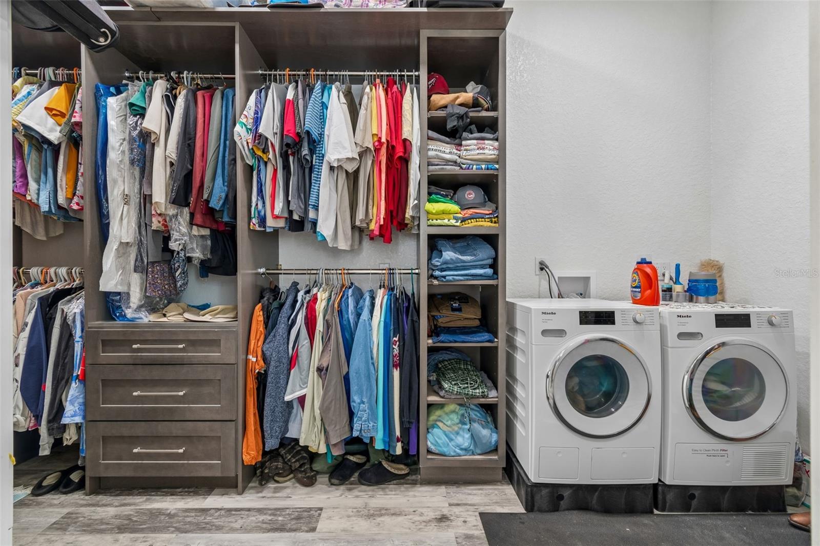 Image 52 of 100 For 4300 Cr 673  