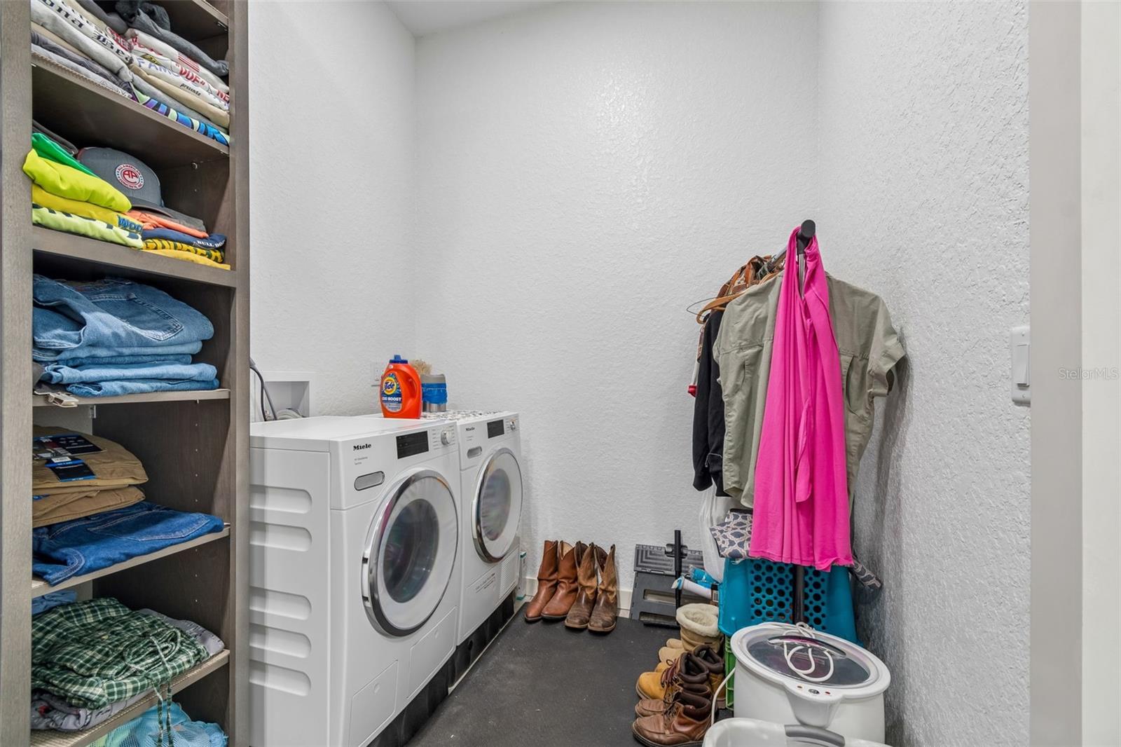 Image 53 of 100 For 4300 Cr 673  