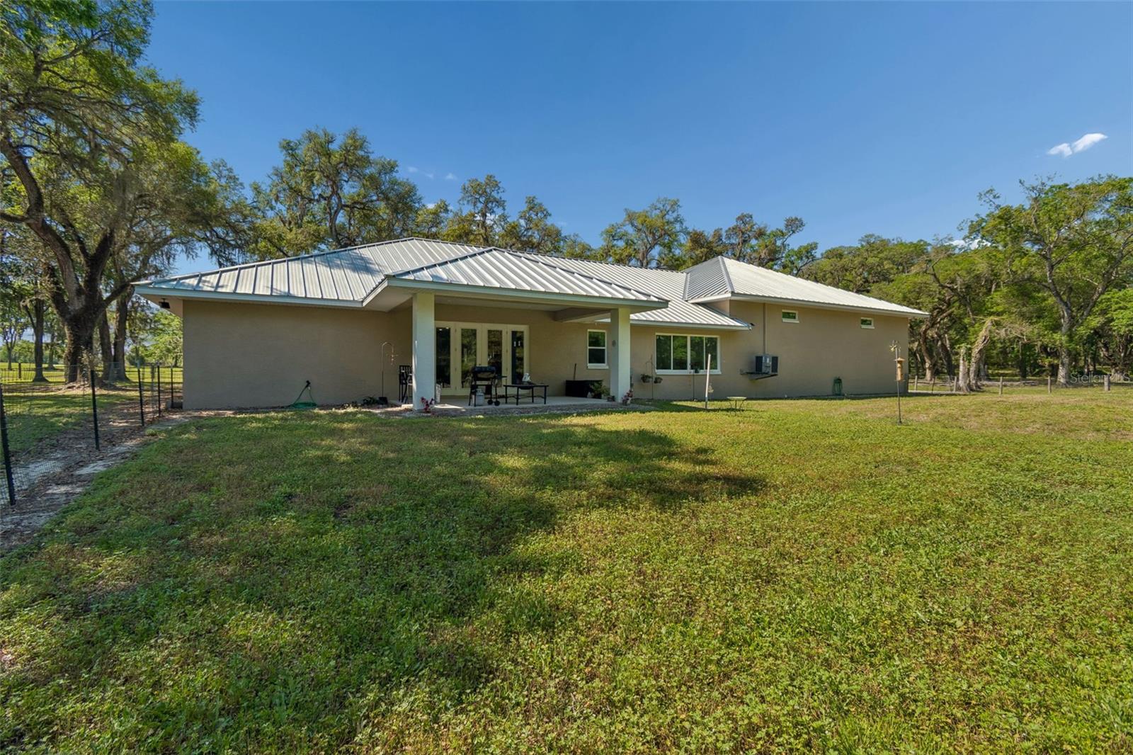 Image 74 of 100 For 4300 Cr 673  