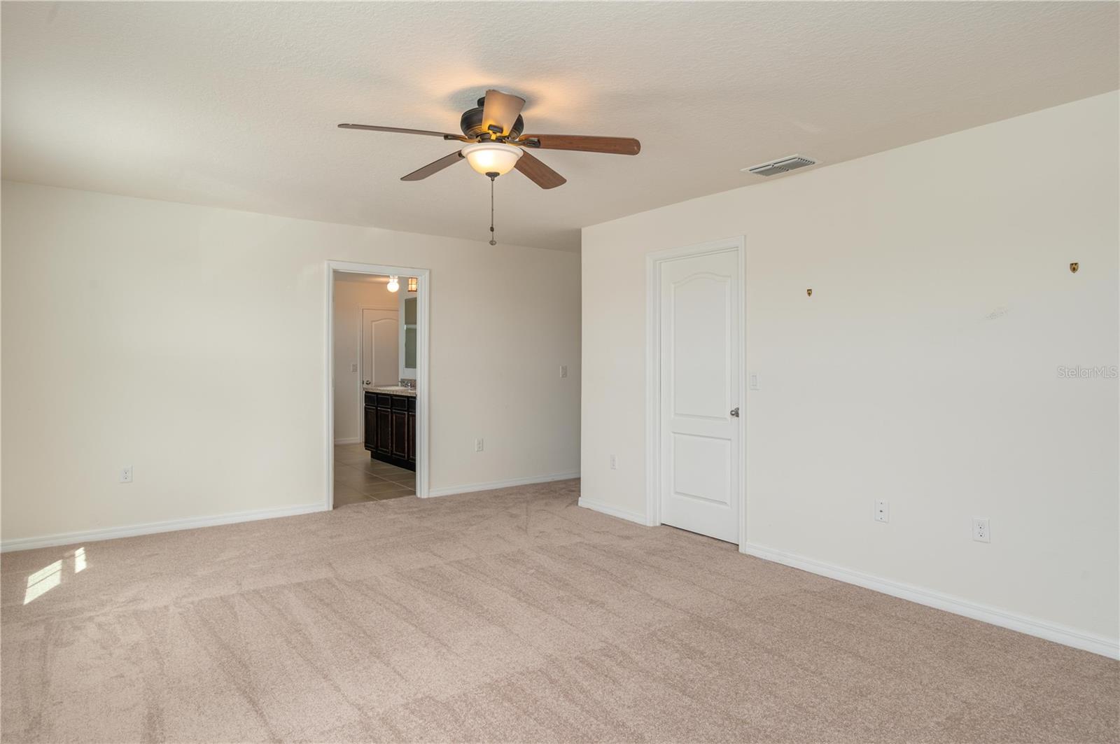 Image 11 of 30 For 6121 Forest Ridge Way