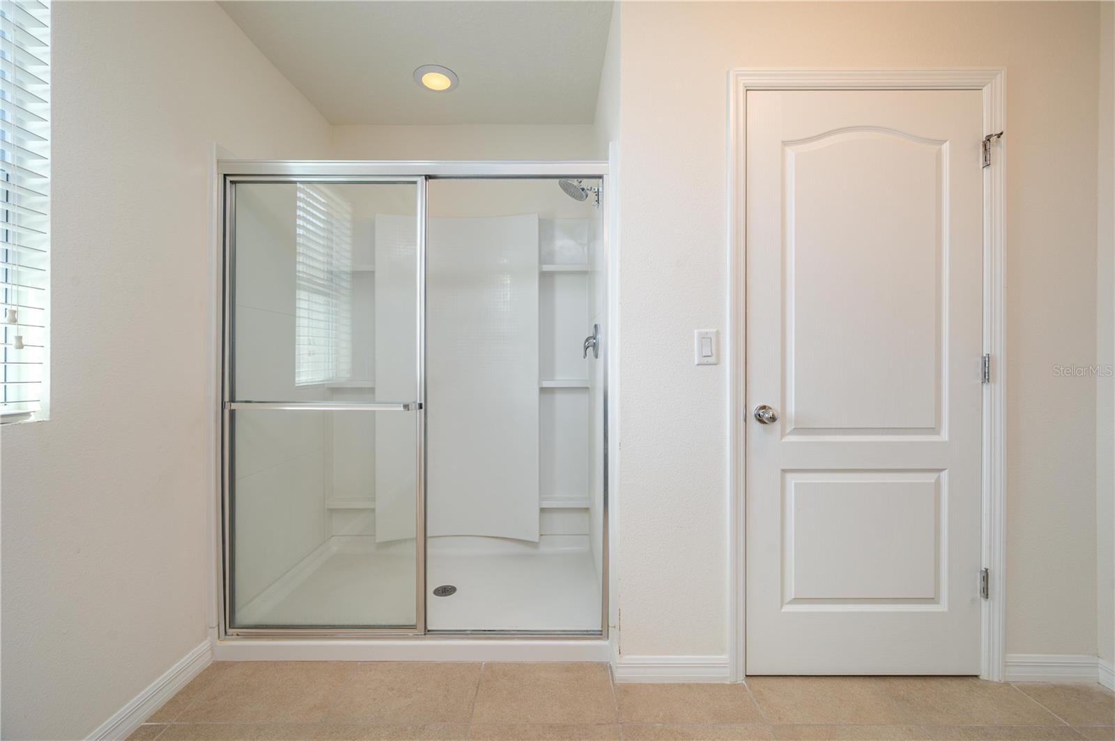 Image 15 of 30 For 6121 Forest Ridge Way