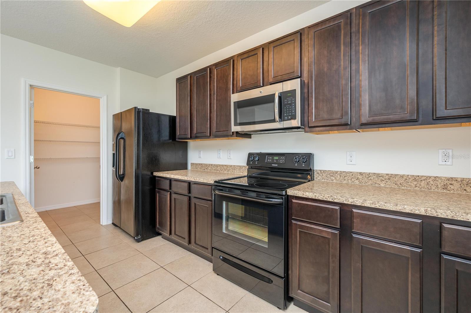 Image 4 of 30 For 6121 Forest Ridge Way