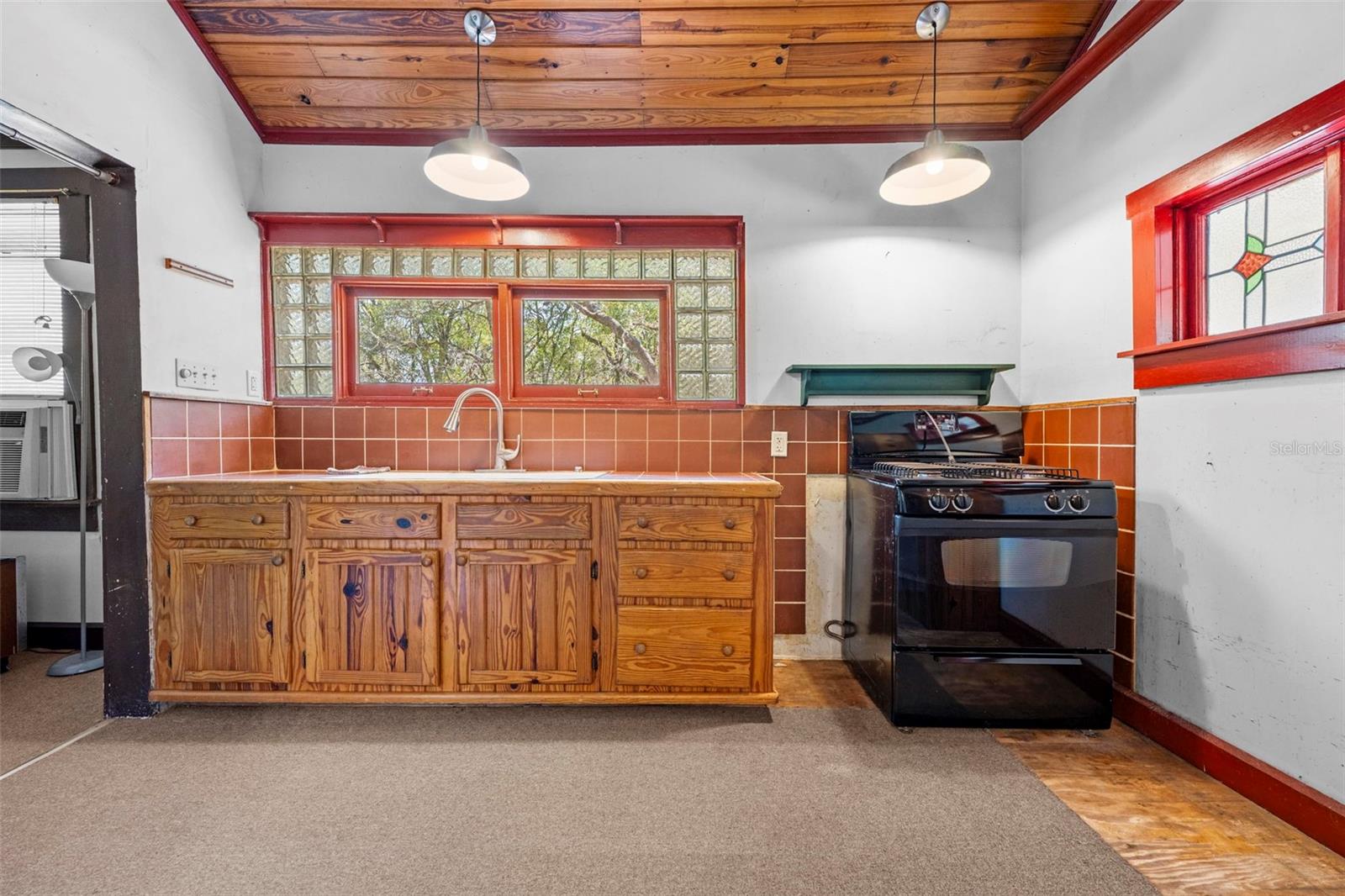 Image 12 of 49 For 11317 Salina Street