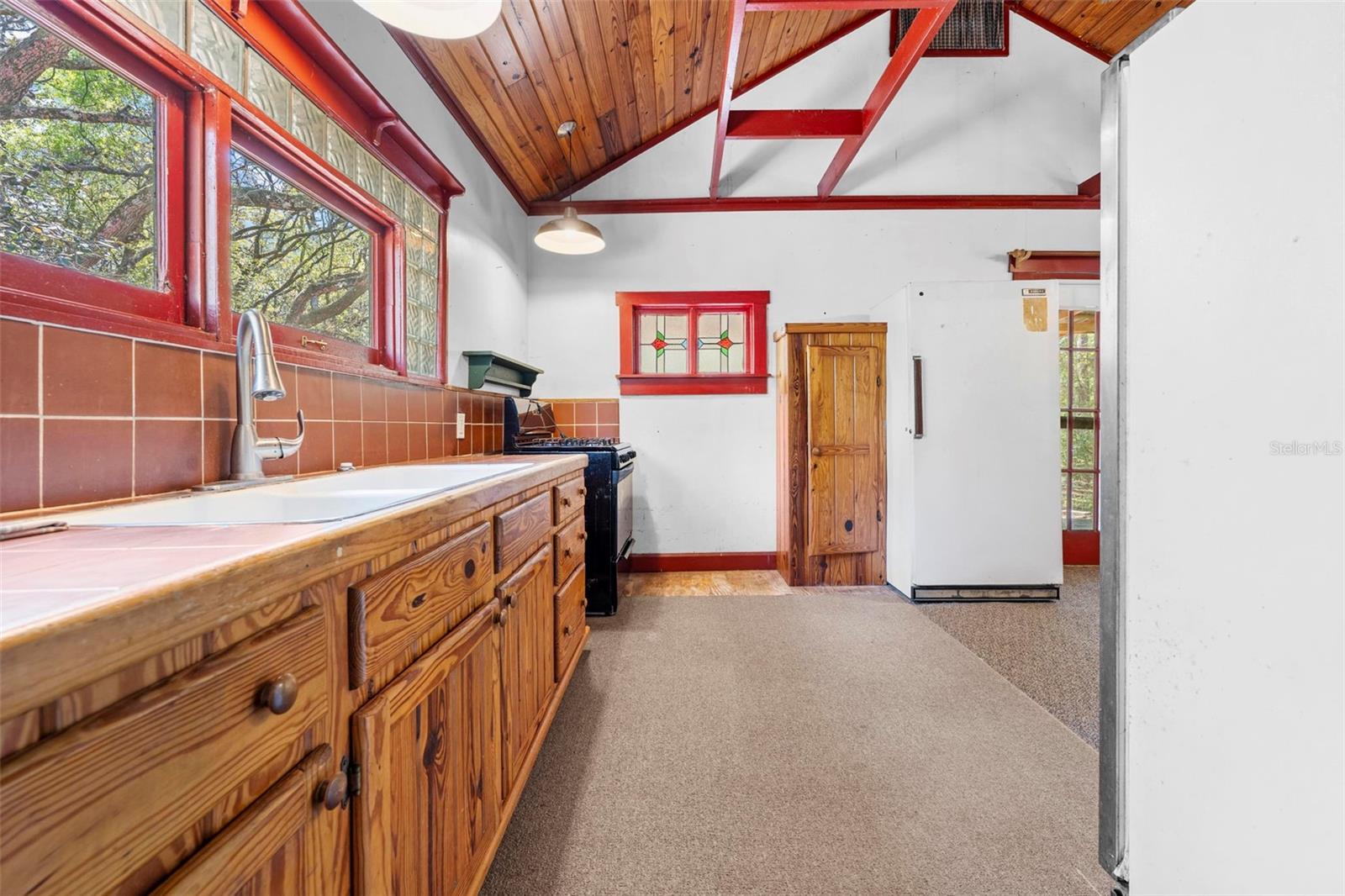 Image 13 of 49 For 11317 Salina Street