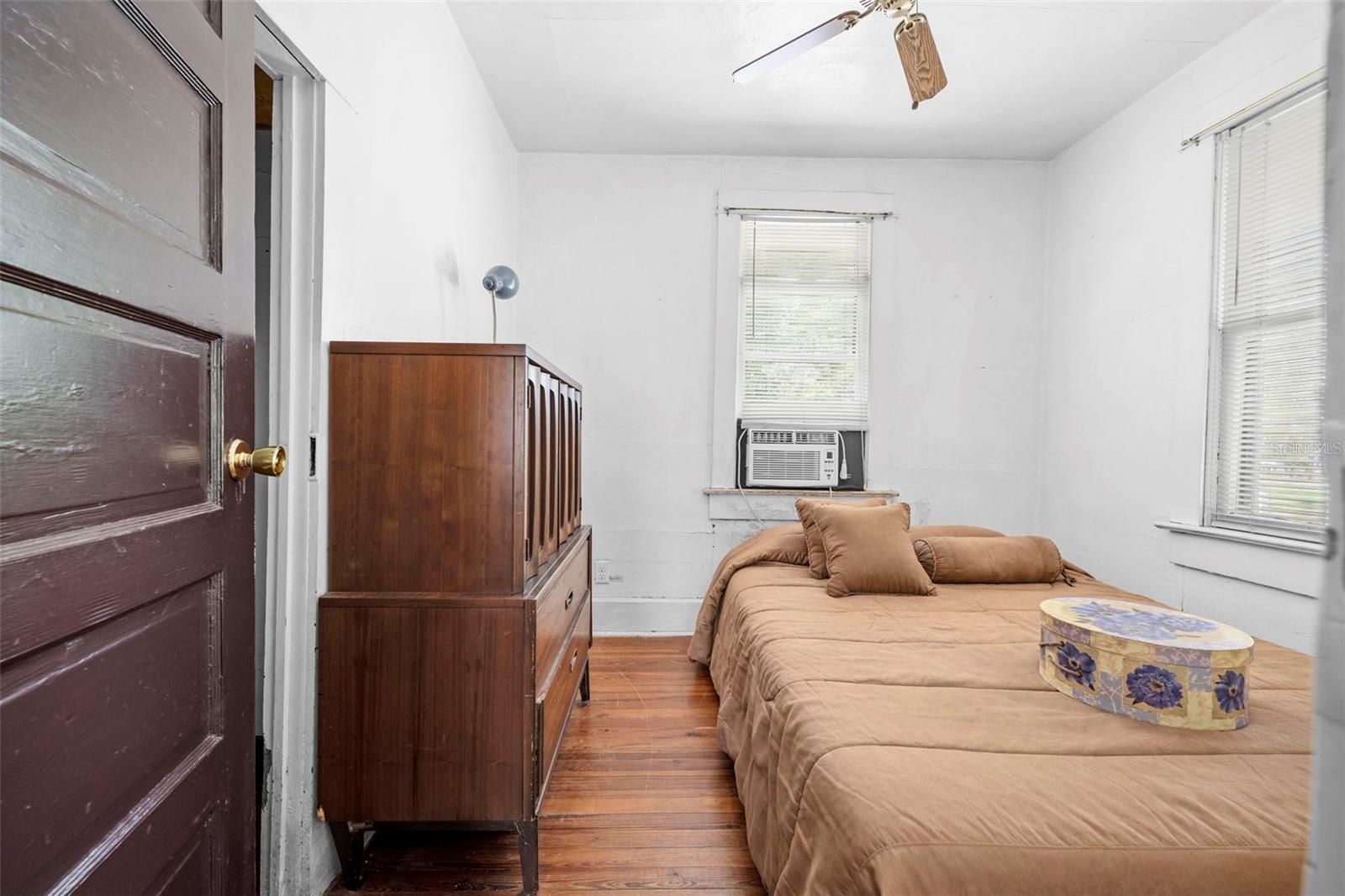 Image 21 of 49 For 11317 Salina Street