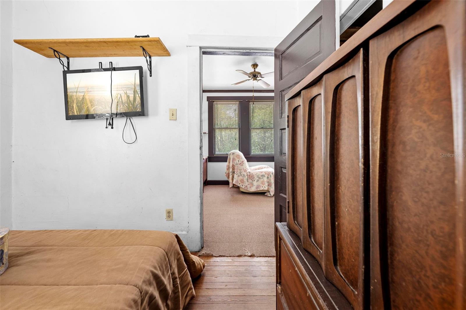 Image 25 of 49 For 11317 Salina Street