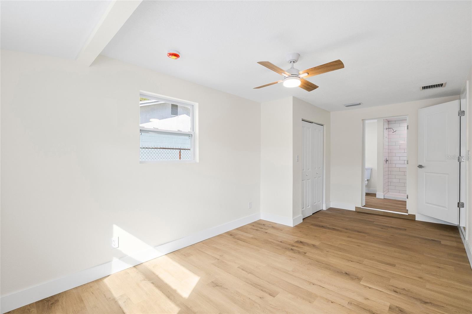 Image 17 of 32 For 4403 48th Street