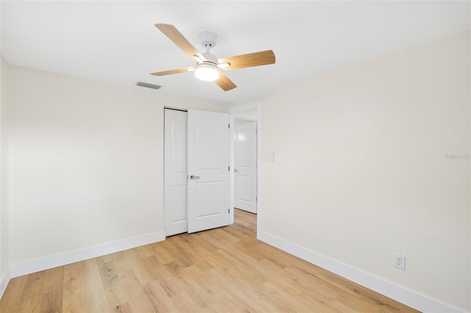 Image 22 of 32 For 4403 48th Street