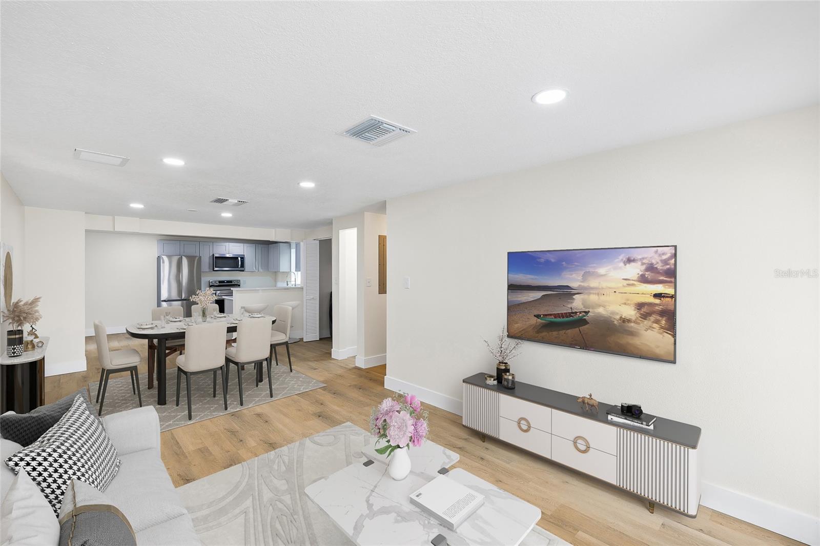 Image 4 of 32 For 4403 48th Street