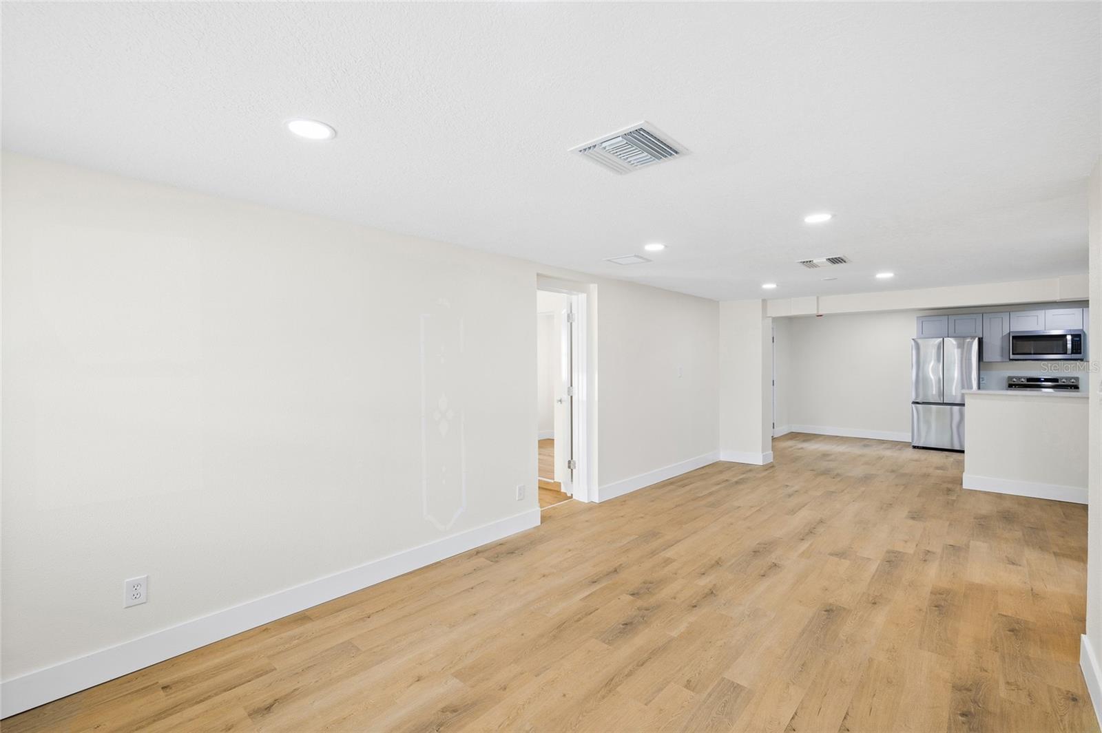 Image 5 of 32 For 4403 48th Street