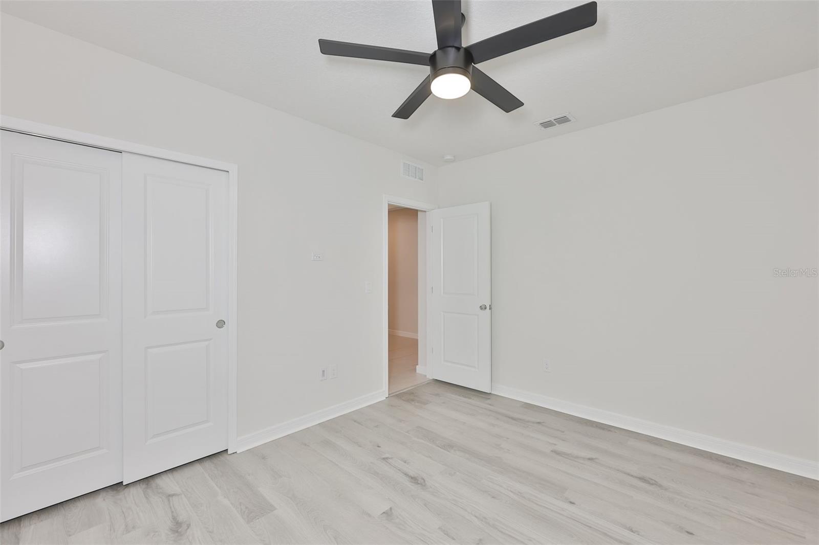 Image 19 of 47 For 1002 Tidal Rock Avenue