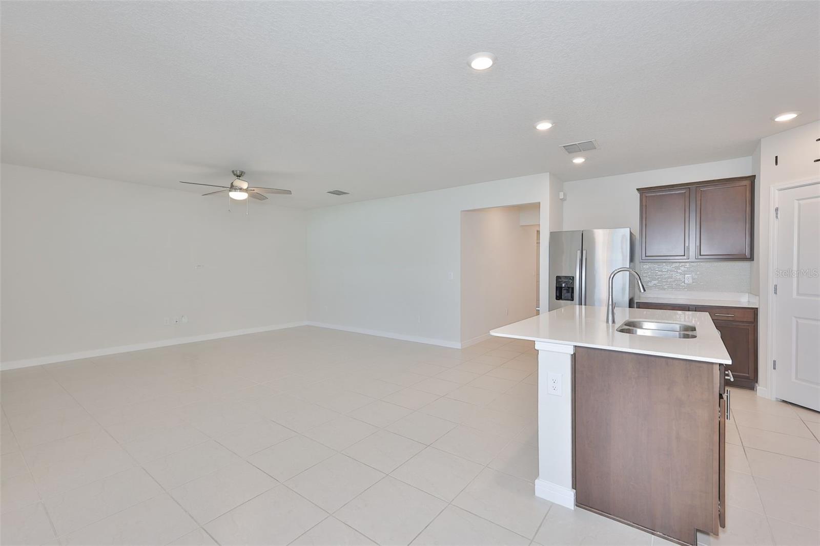 Image 23 of 47 For 1002 Tidal Rock Avenue