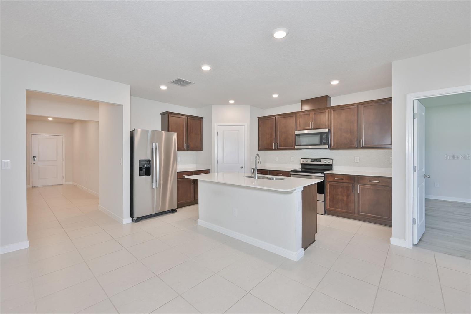 Image 25 of 47 For 1002 Tidal Rock Avenue