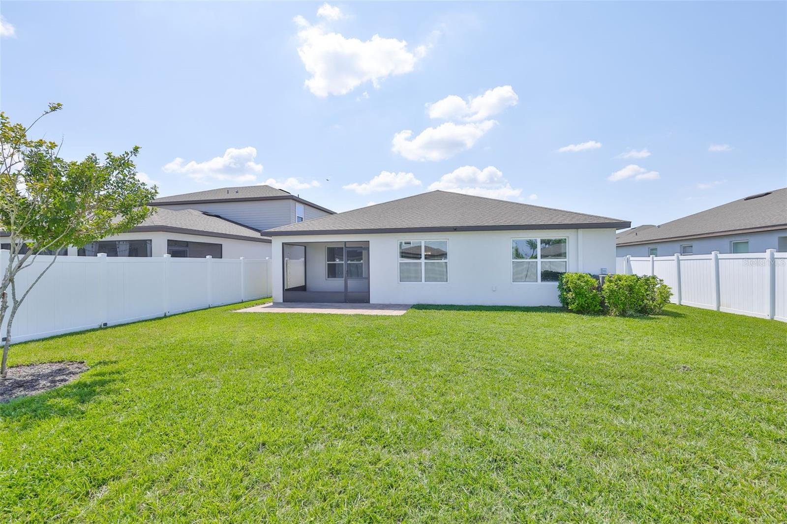 Image 3 of 47 For 1002 Tidal Rock Avenue