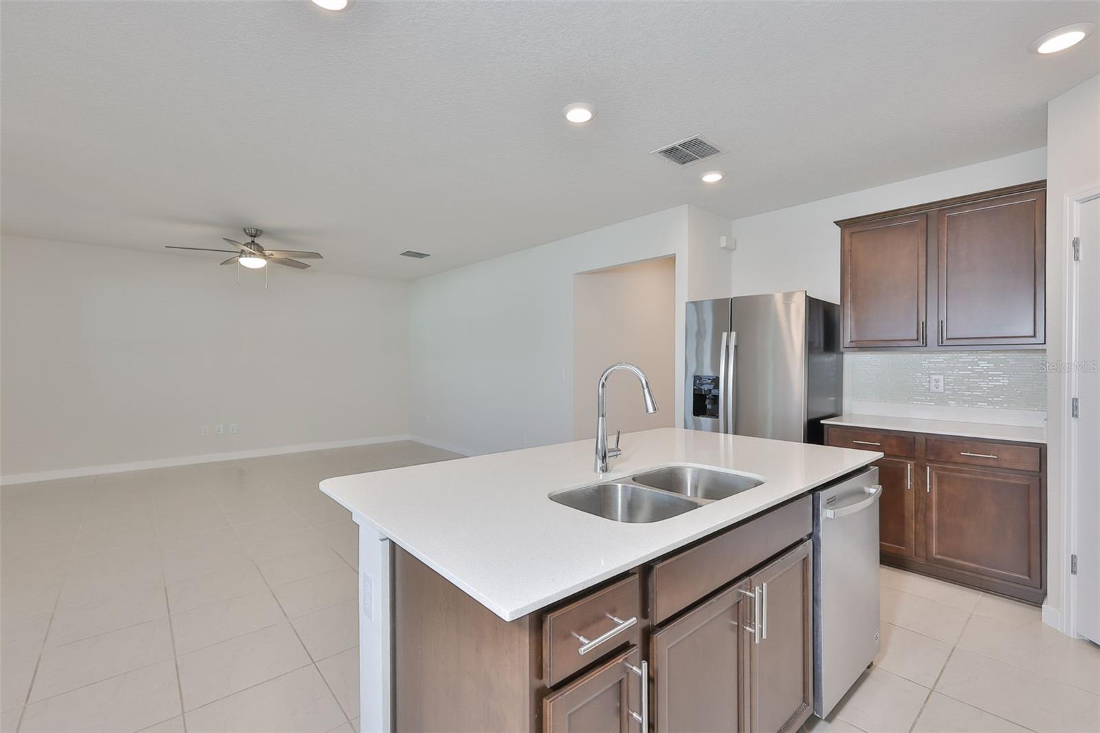 Image 30 of 47 For 1002 Tidal Rock Avenue