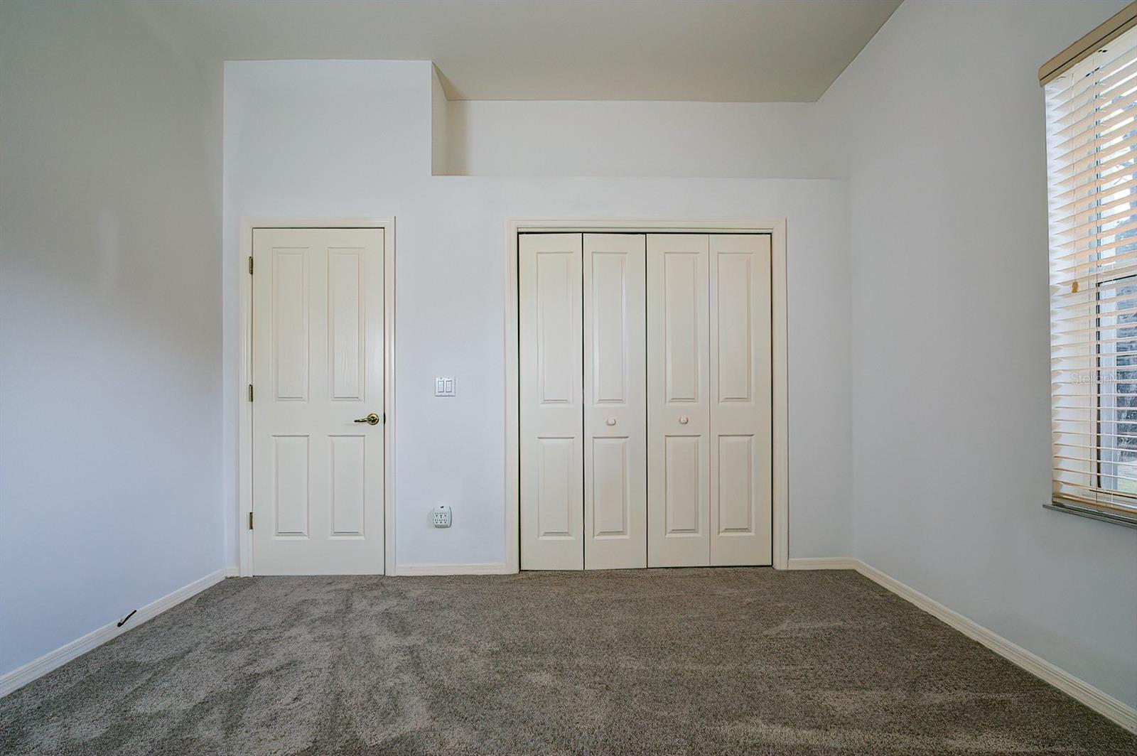 Image 19 of 25 For 5 Strawood Point