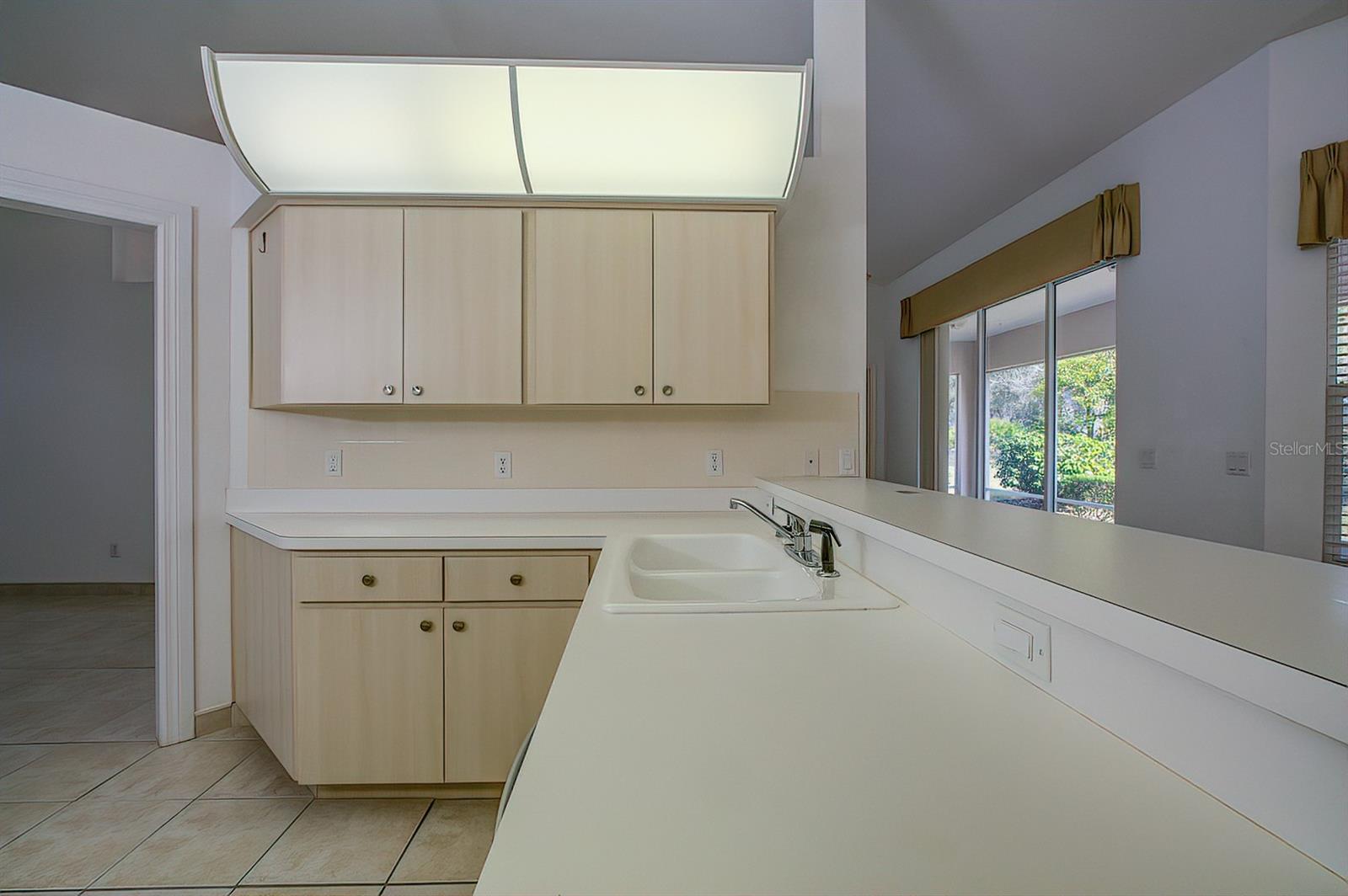 Image 5 of 25 For 5 Strawood Point