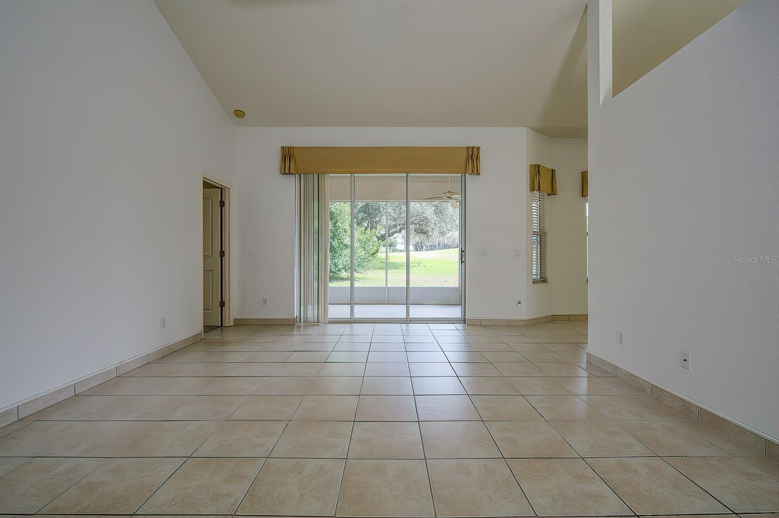 Image 6 of 25 For 5 Strawood Point