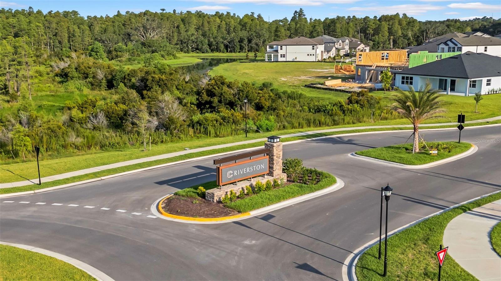 Image 19 of 85 For 5841 Riverston Avenue