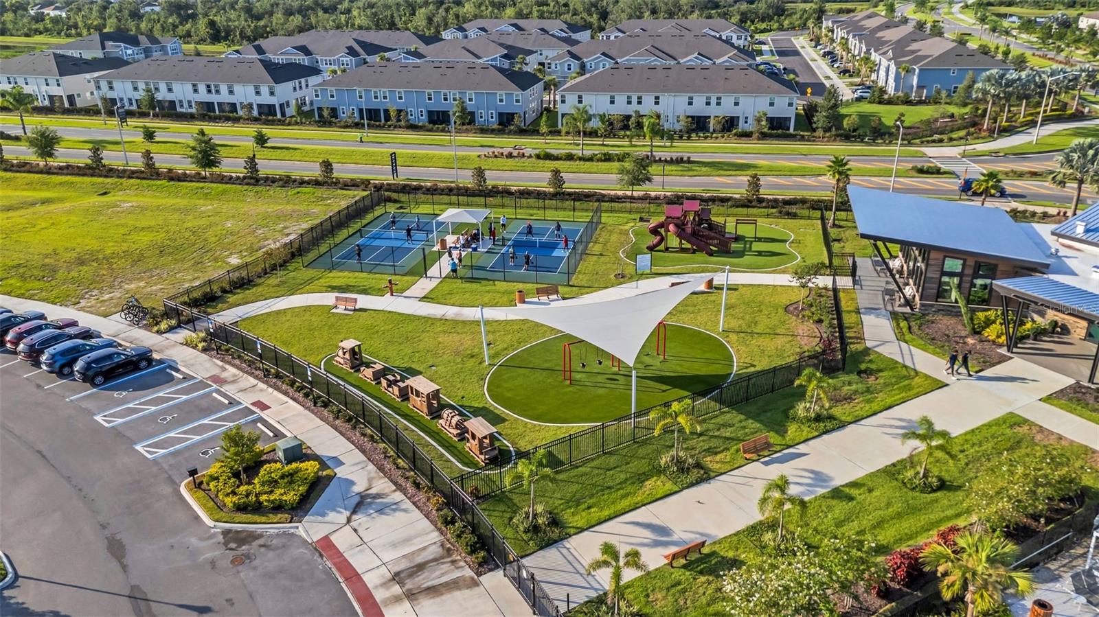 Image 4 of 85 For 5841 Riverston Avenue