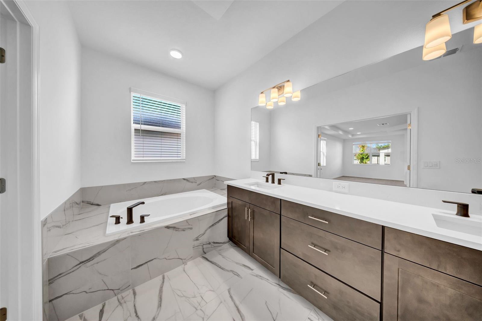 Image 63 of 85 For 5841 Riverston Avenue