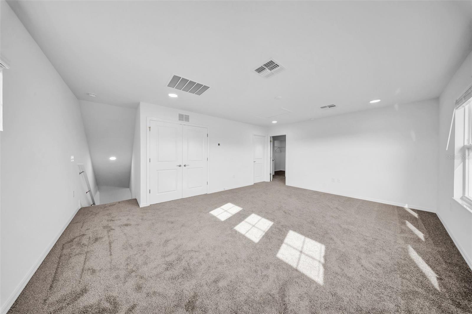 Image 70 of 85 For 5841 Riverston Avenue