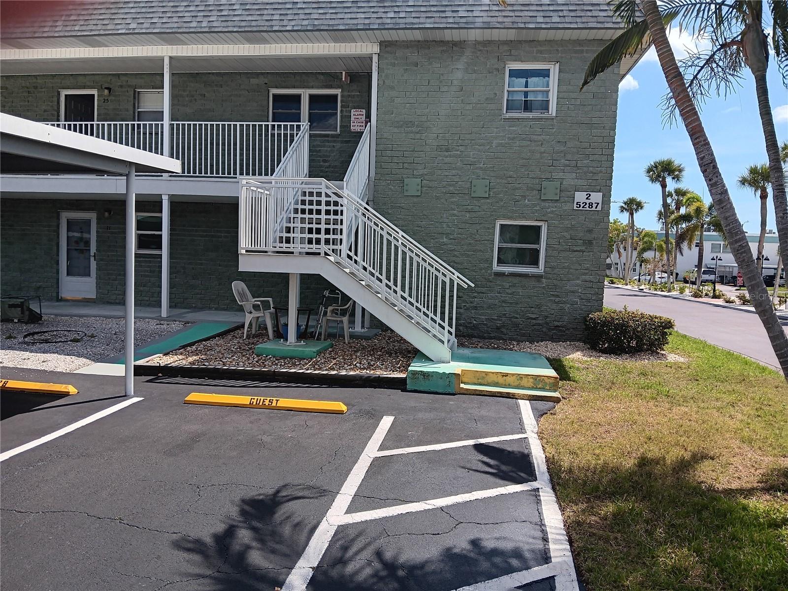 Details for 5287 81 St Street N 26, ST PETERSBURG, FL 33709