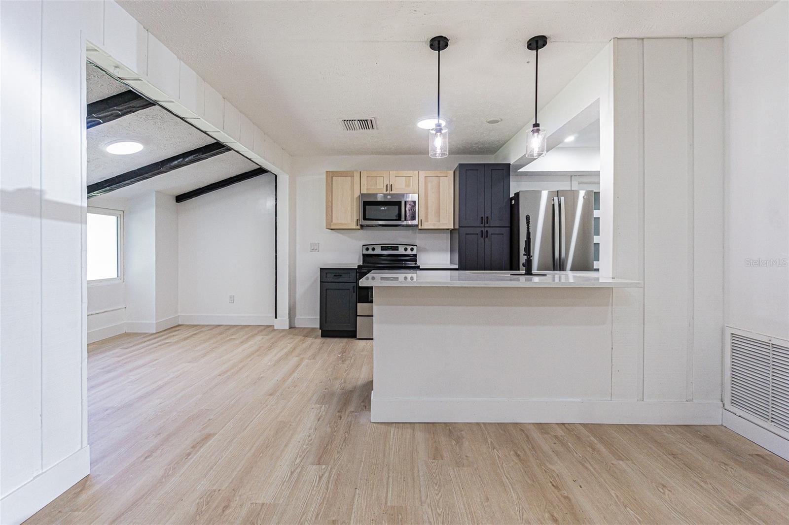 Image 19 of 45 For 8807 Overlook Drive