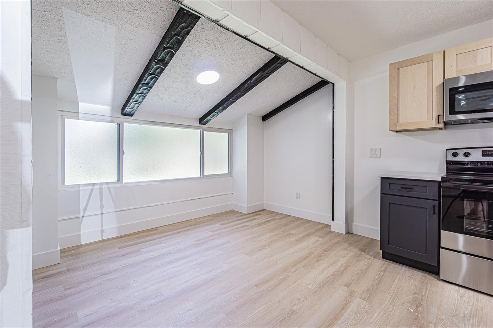 Image 20 of 45 For 8807 Overlook Drive