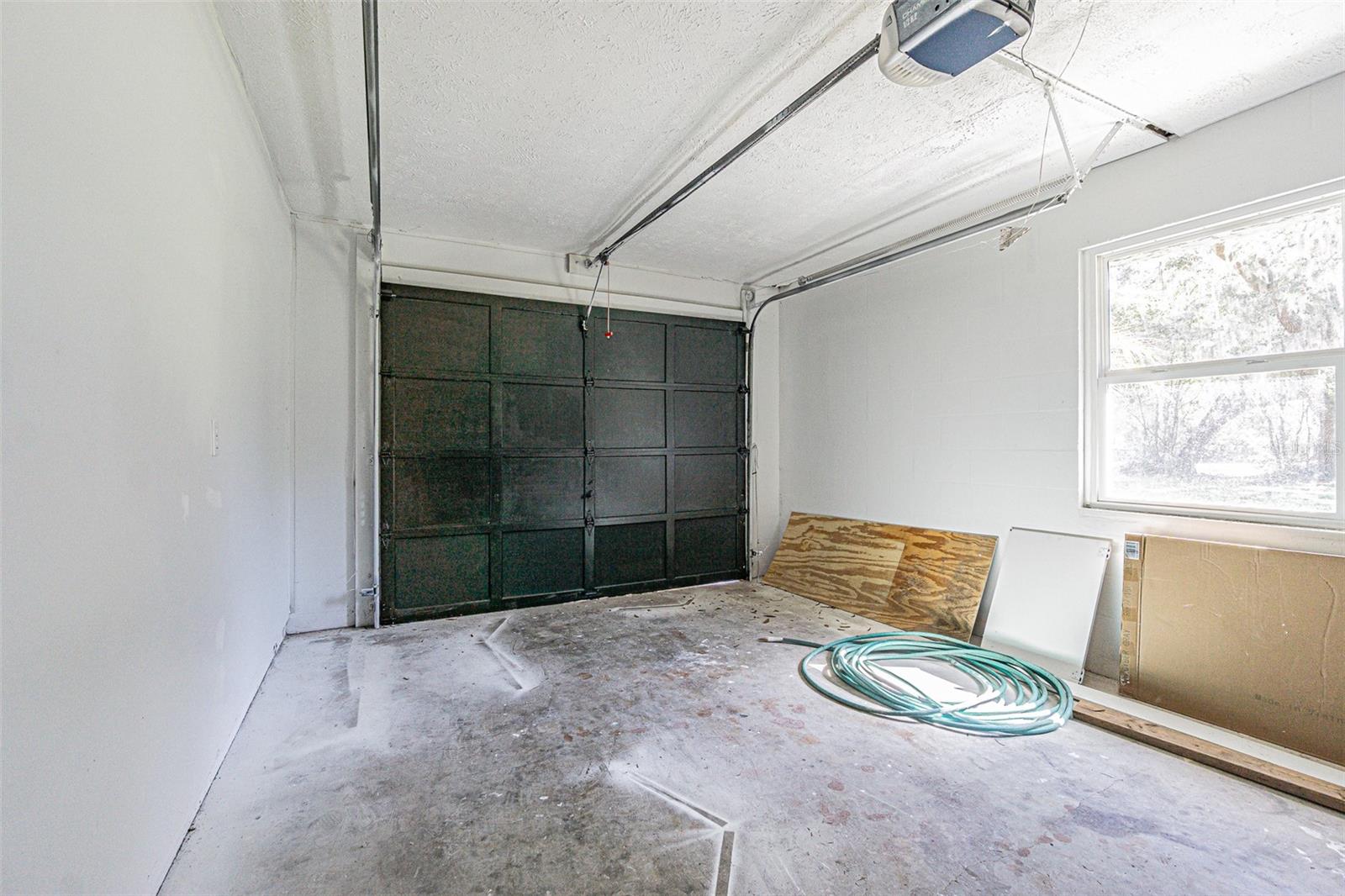 Image 24 of 45 For 8807 Overlook Drive