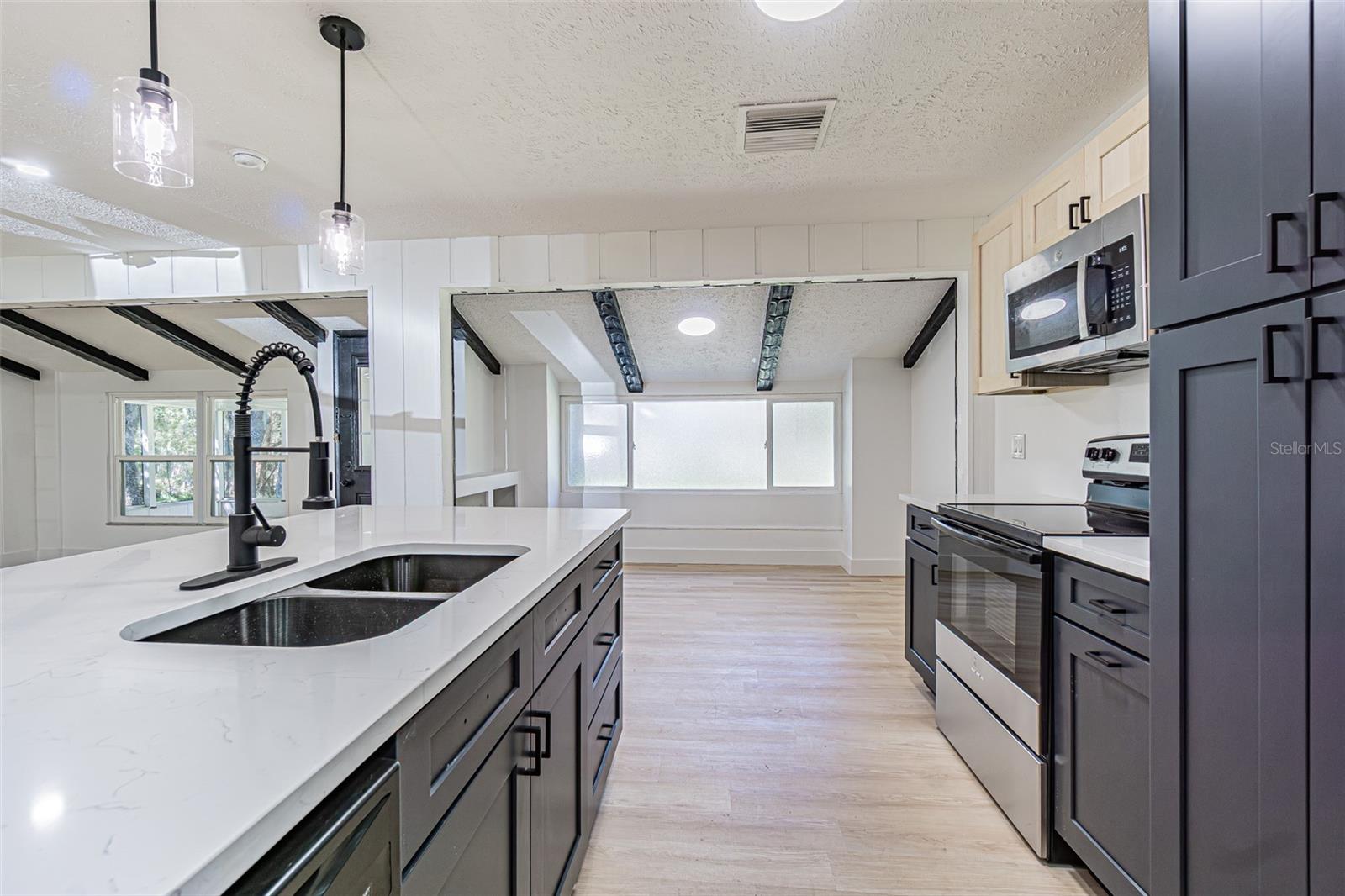 Image 25 of 45 For 8807 Overlook Drive