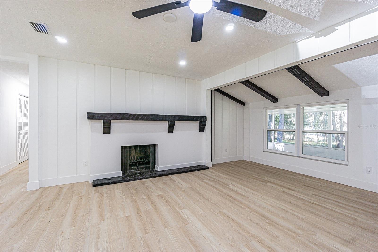 Image 26 of 45 For 8807 Overlook Drive