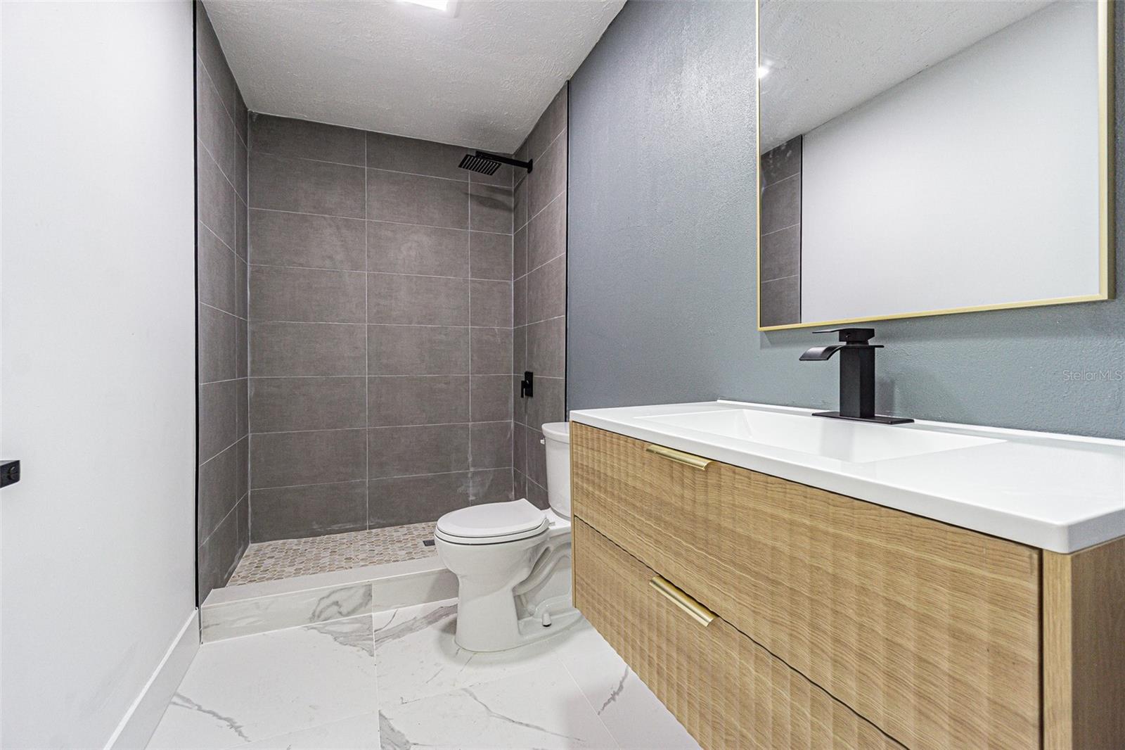 Image 29 of 45 For 8807 Overlook Drive