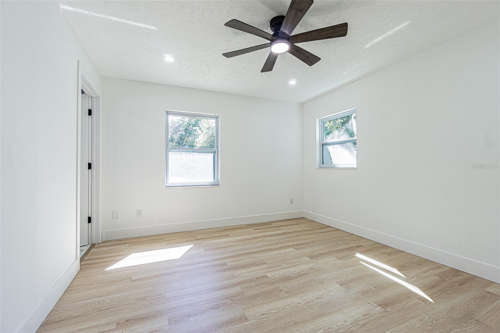 Image 33 of 45 For 8807 Overlook Drive