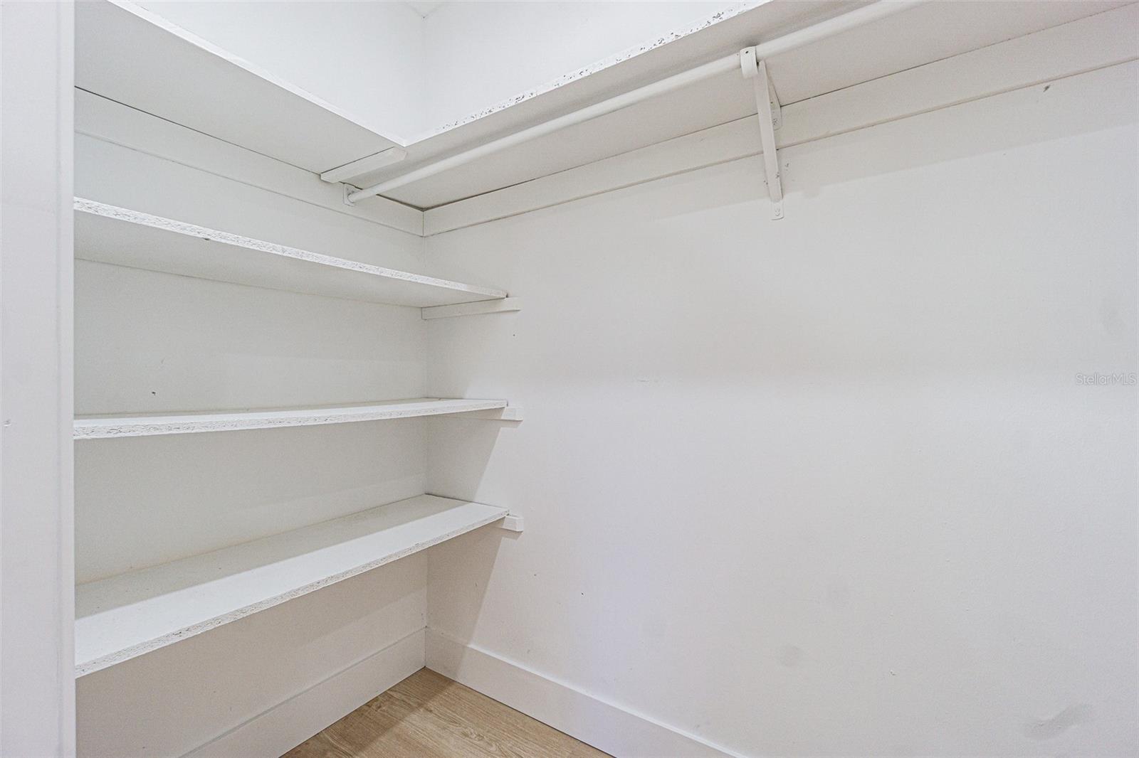 Image 35 of 45 For 8807 Overlook Drive