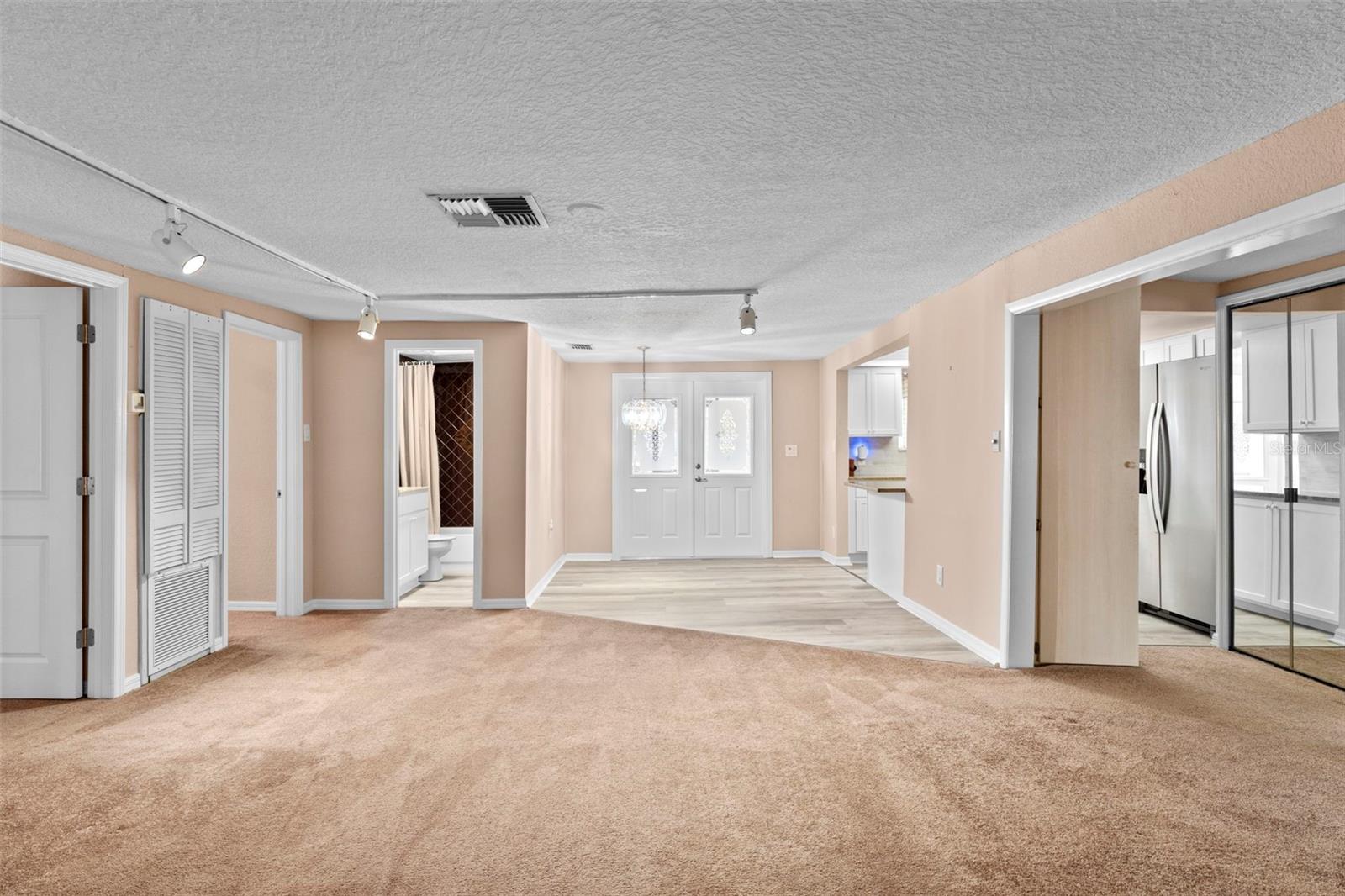 Image 10 of 33 For 6314 Sebring Street