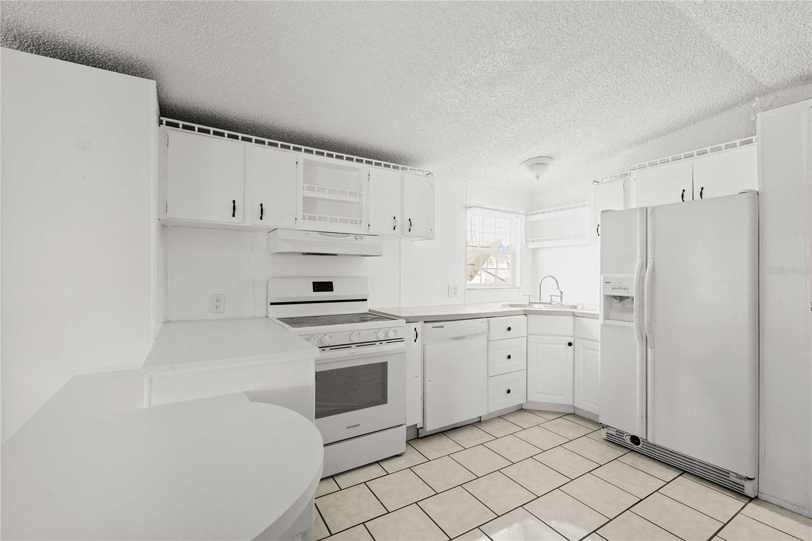 Image 16 of 31 For 36941 Beth Ave