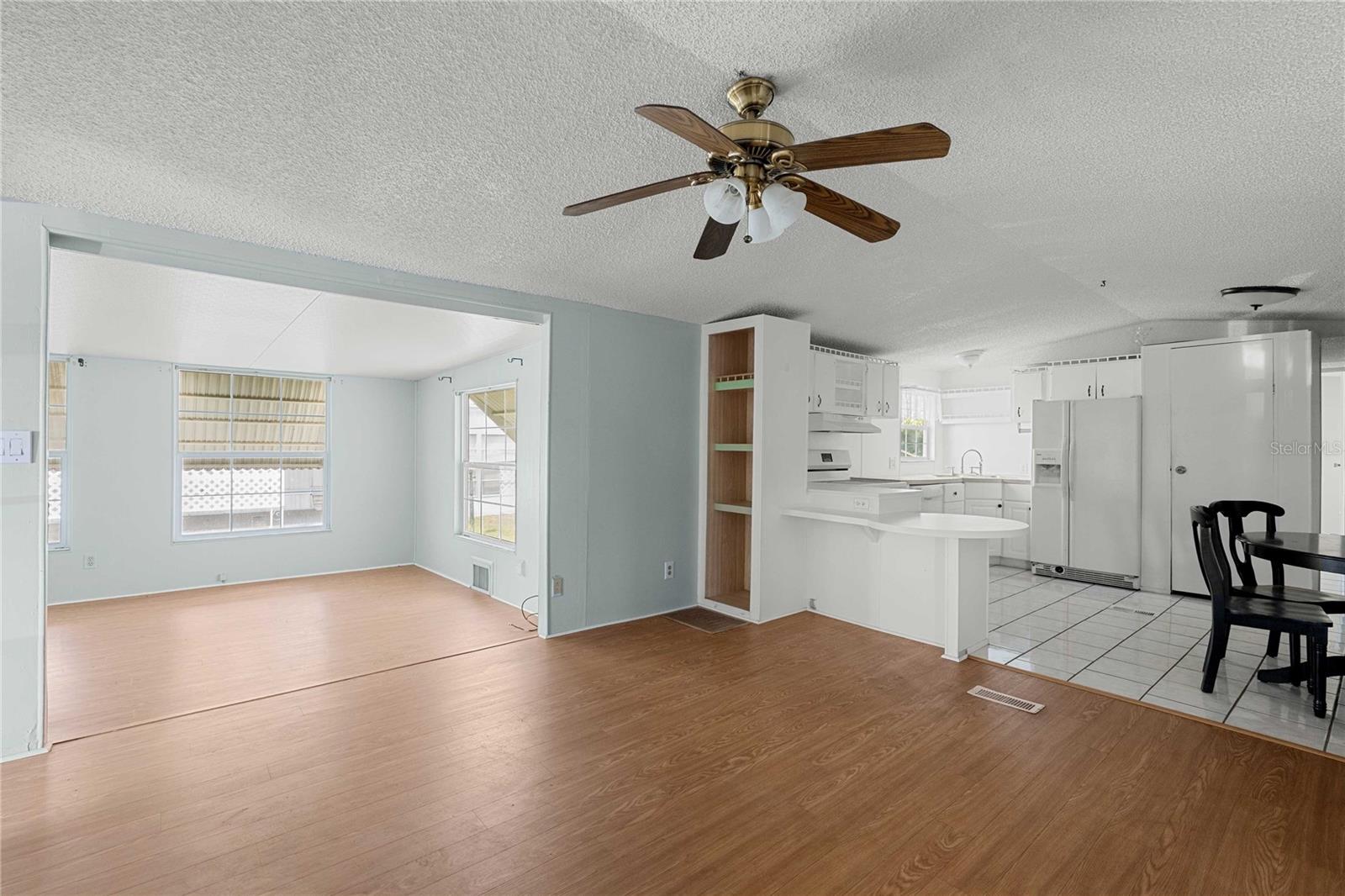 Image 17 of 31 For 36941 Beth Ave