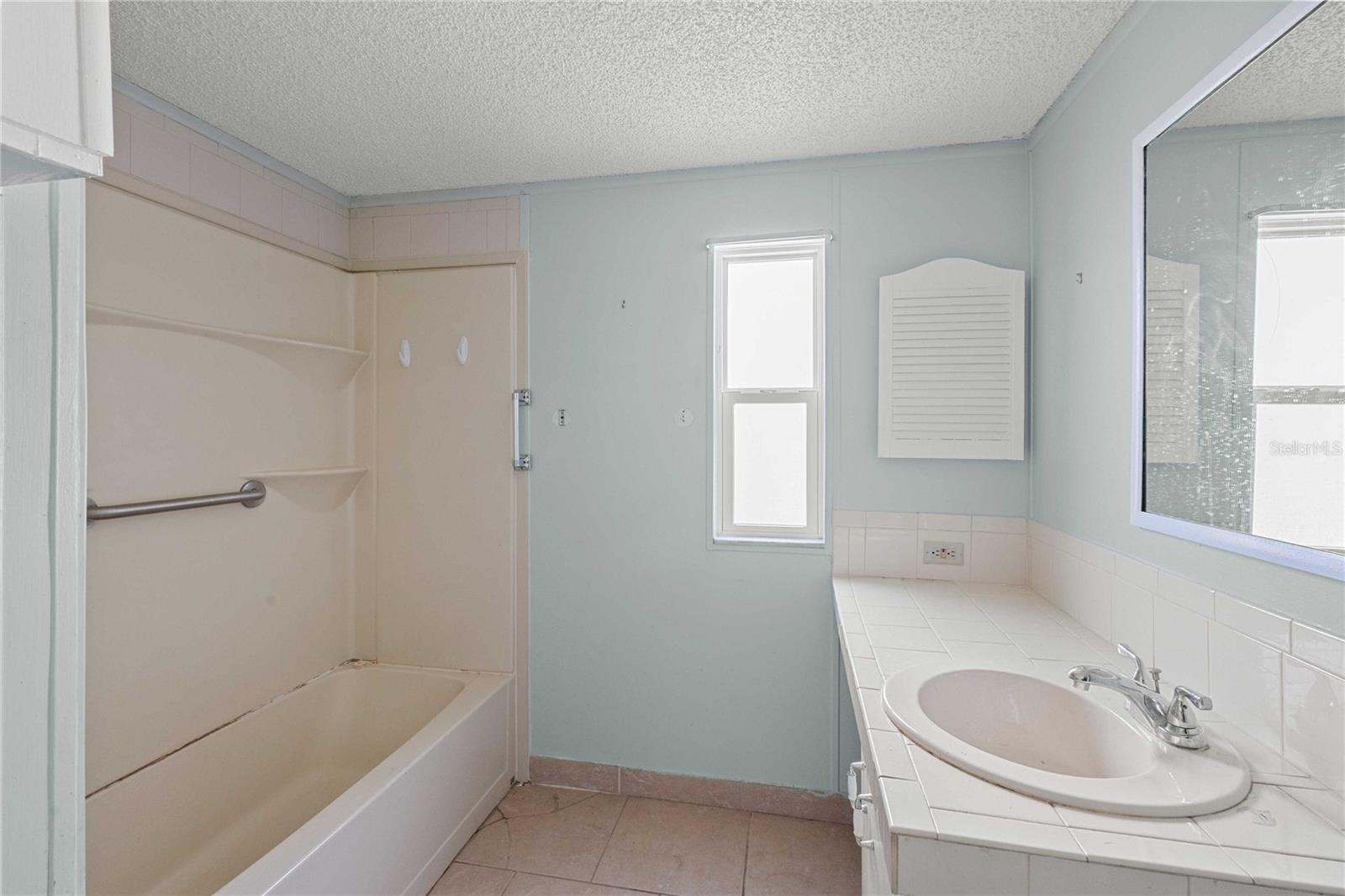 Image 19 of 31 For 36941 Beth Ave