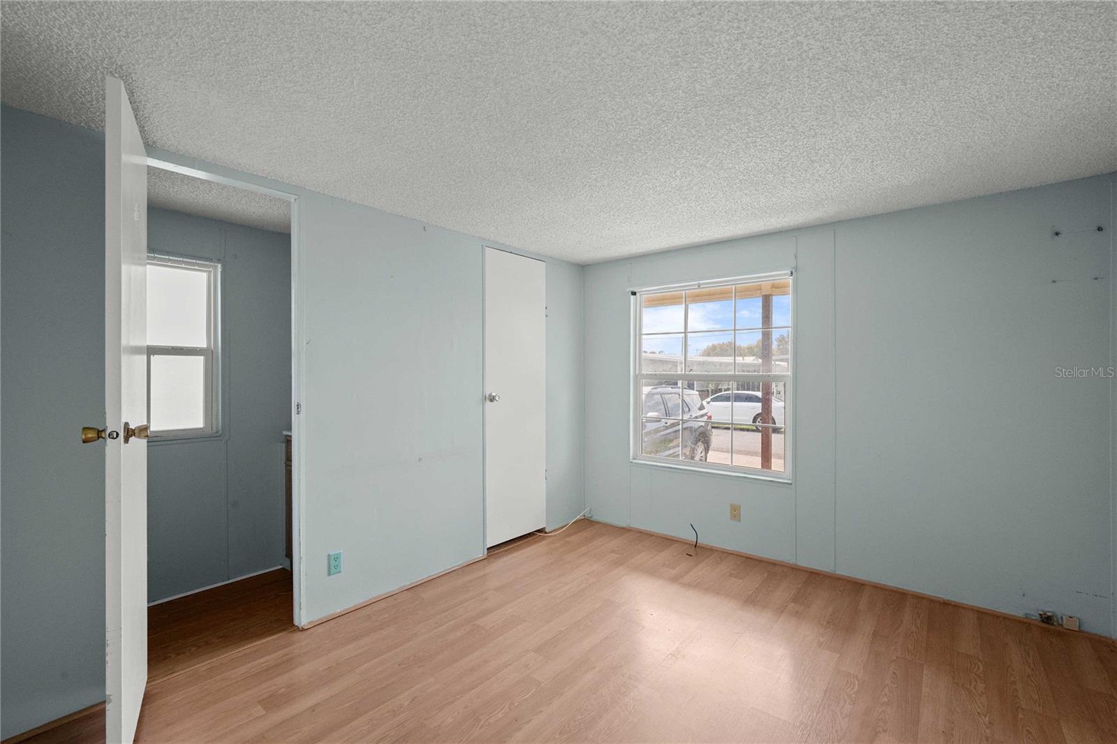 Image 7 of 31 For 36941 Beth Ave