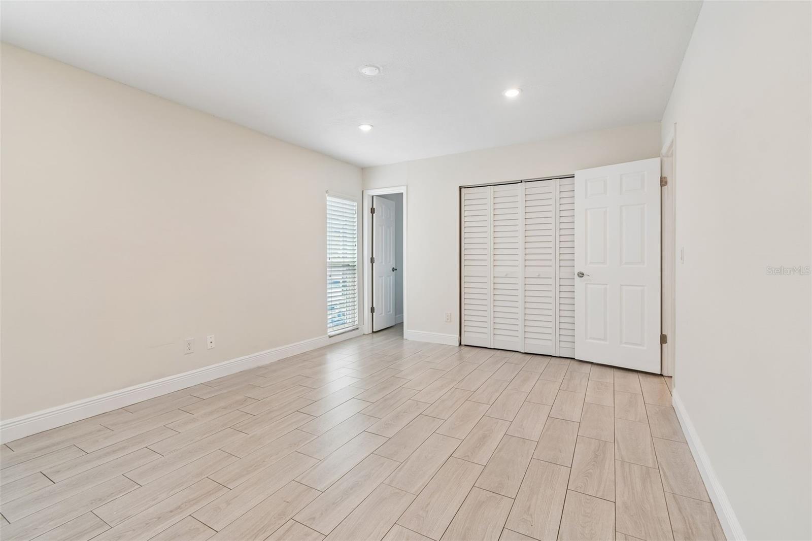 Image 30 of 61 For 4710 Southbreeze Drive