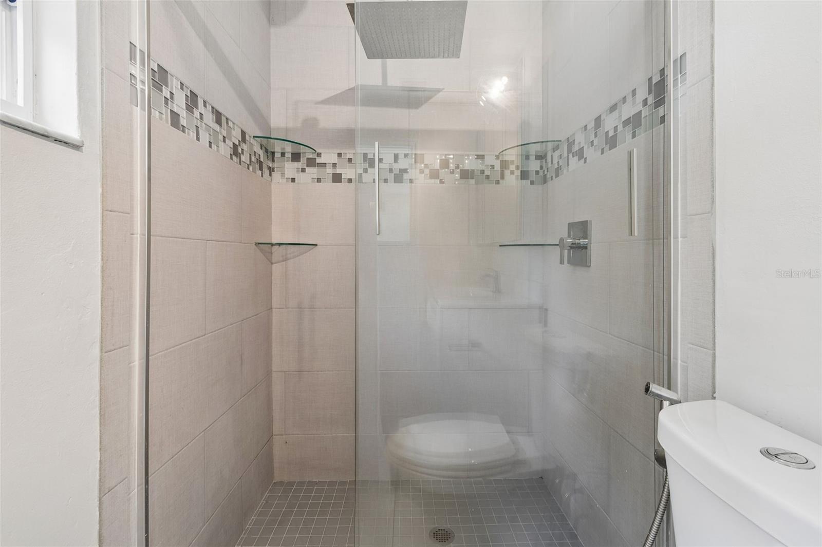 Image 33 of 61 For 4710 Southbreeze Drive