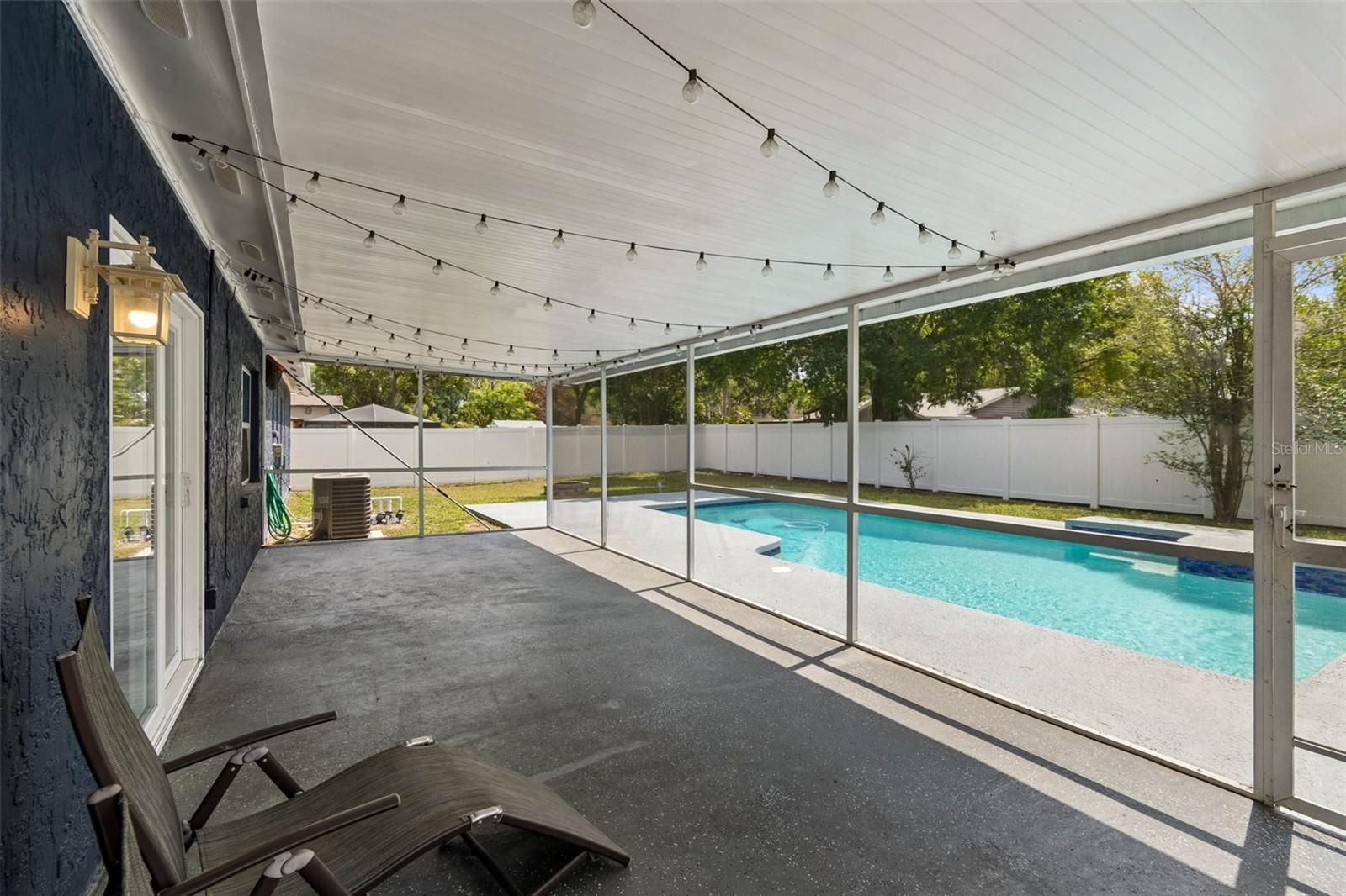 Image 41 of 61 For 4710 Southbreeze Drive