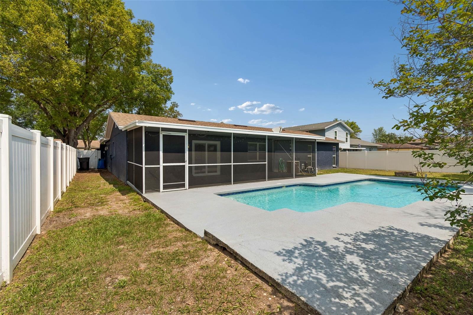 Image 42 of 61 For 4710 Southbreeze Drive